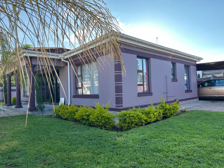 3 Bedroom Property for Sale in Kuruman Northern Cape